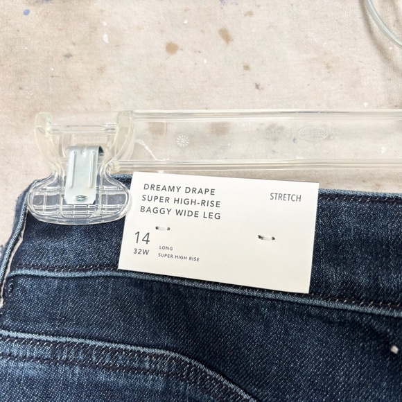 American Eagle Dreamy Drape Super High-Rise Baggy Wide Leg Jeans - Picture 4 of 4